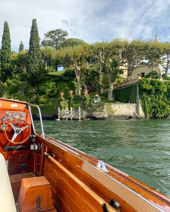 R~Lake Como